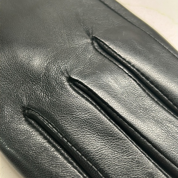 MaxW Women’s Black Sheepskin Leather & Faux Suede Bow Gloves Size Small - Picture 6 of 11